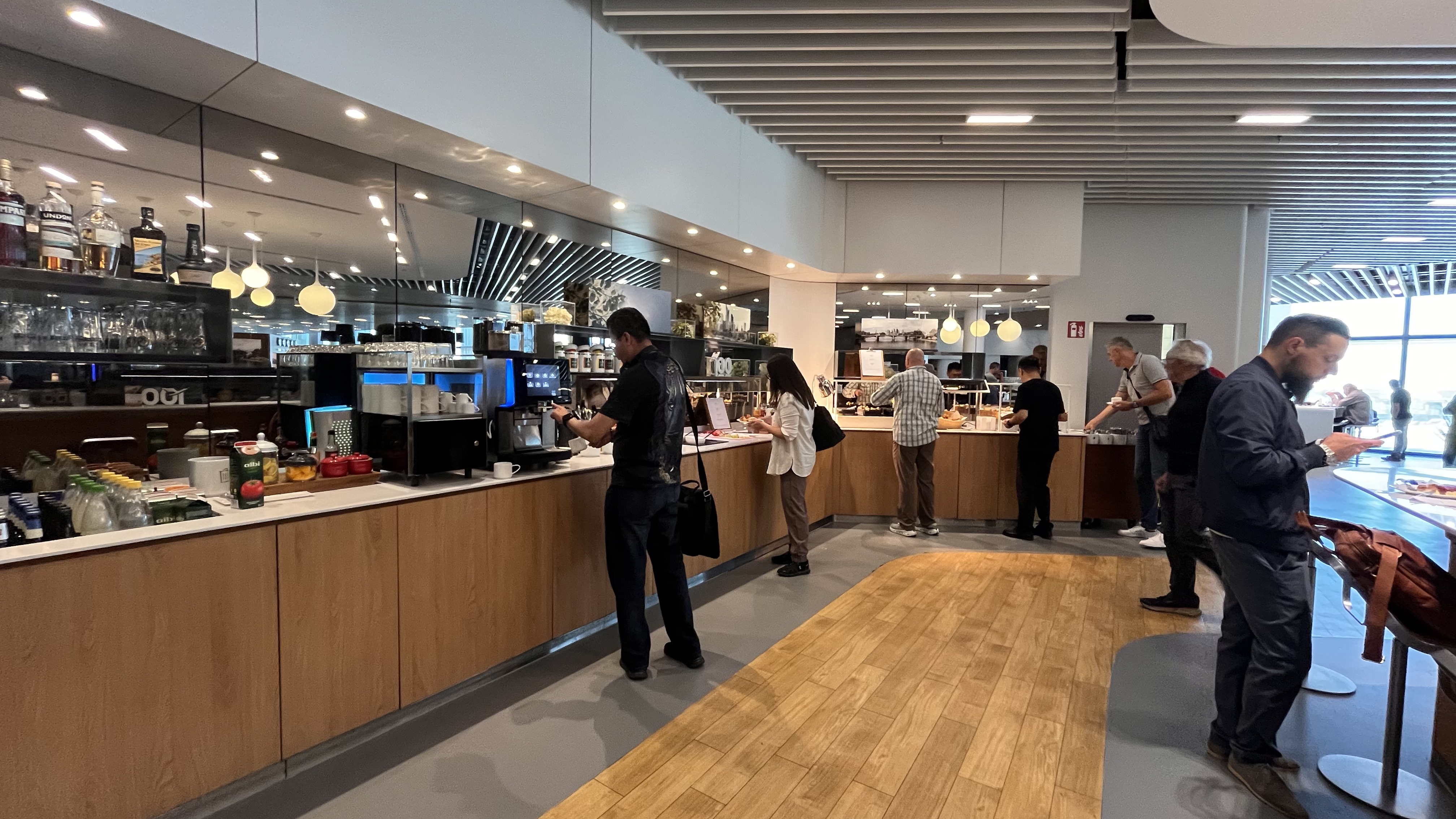 Ambiente interno in Business Lounge Lufthansa Francoforte