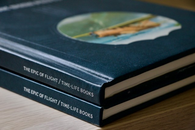dettaglio della costa dei due volumi "Explorers" e "Bush Pilots" della Time-Life Books, Inc.